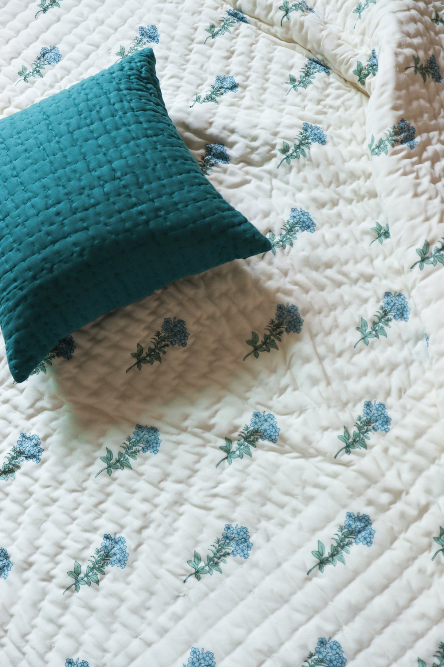 Blue Hydrangea Reversible Cotton Quilt