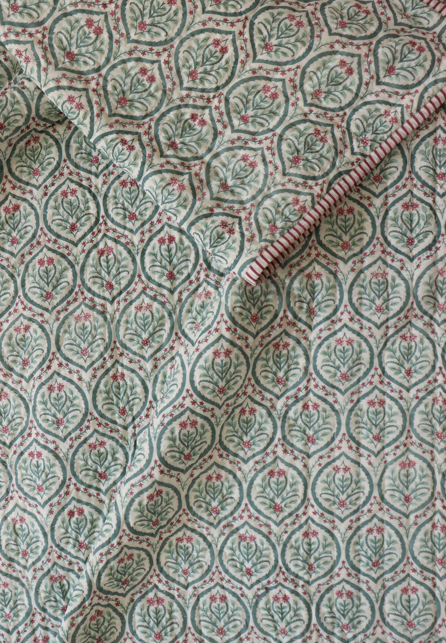 Mughal Jaal Reversible Cotton Quilt