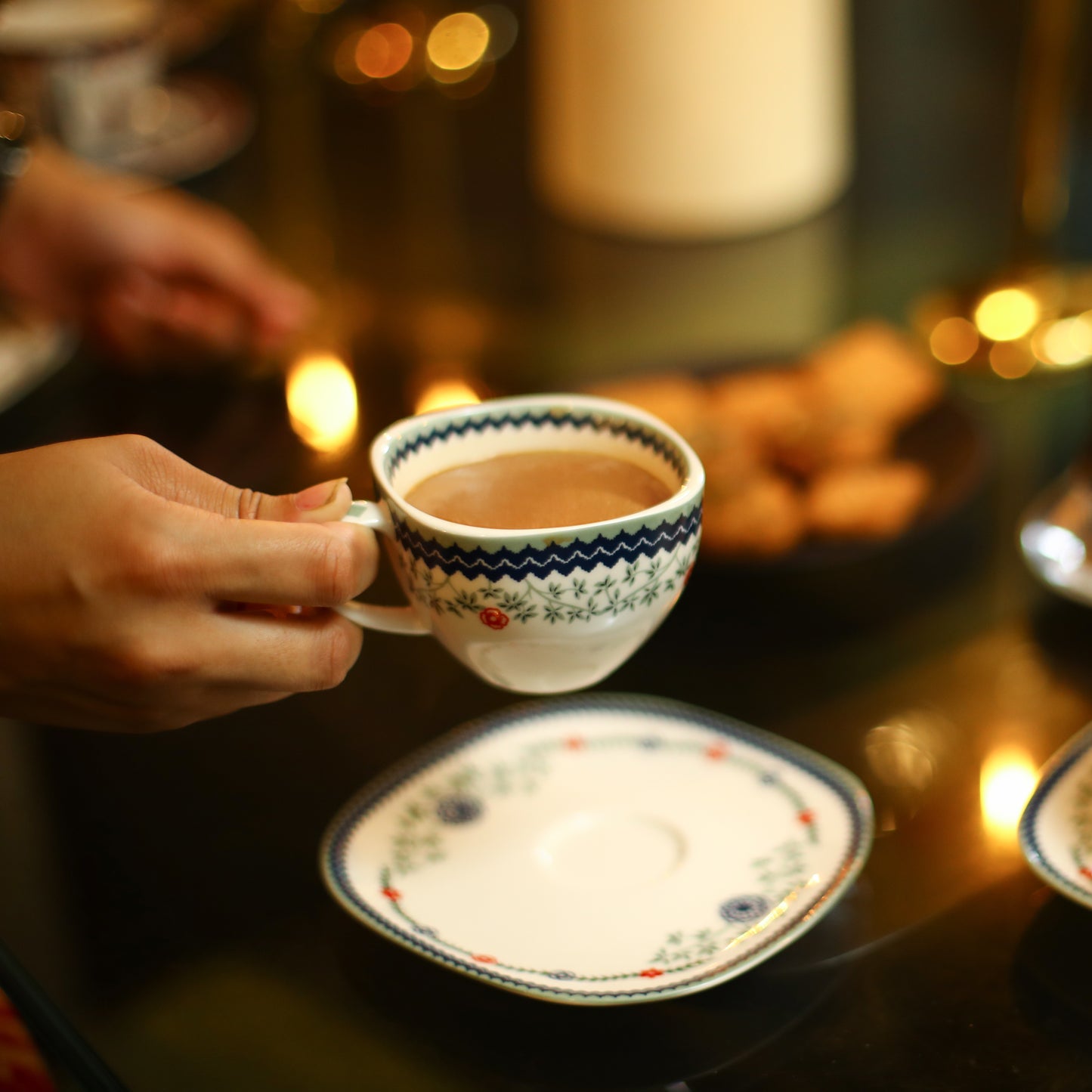Floret Tea Cup & Saucer (Set of 2)