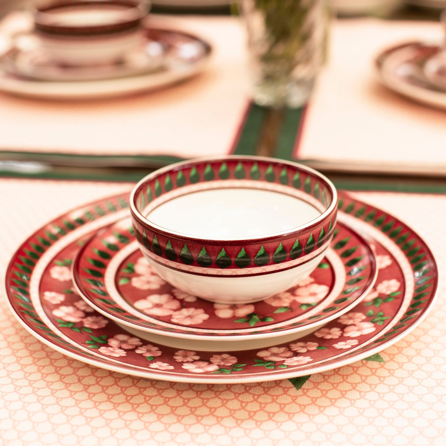 Musk Rose Dinner Set (18 pieces)