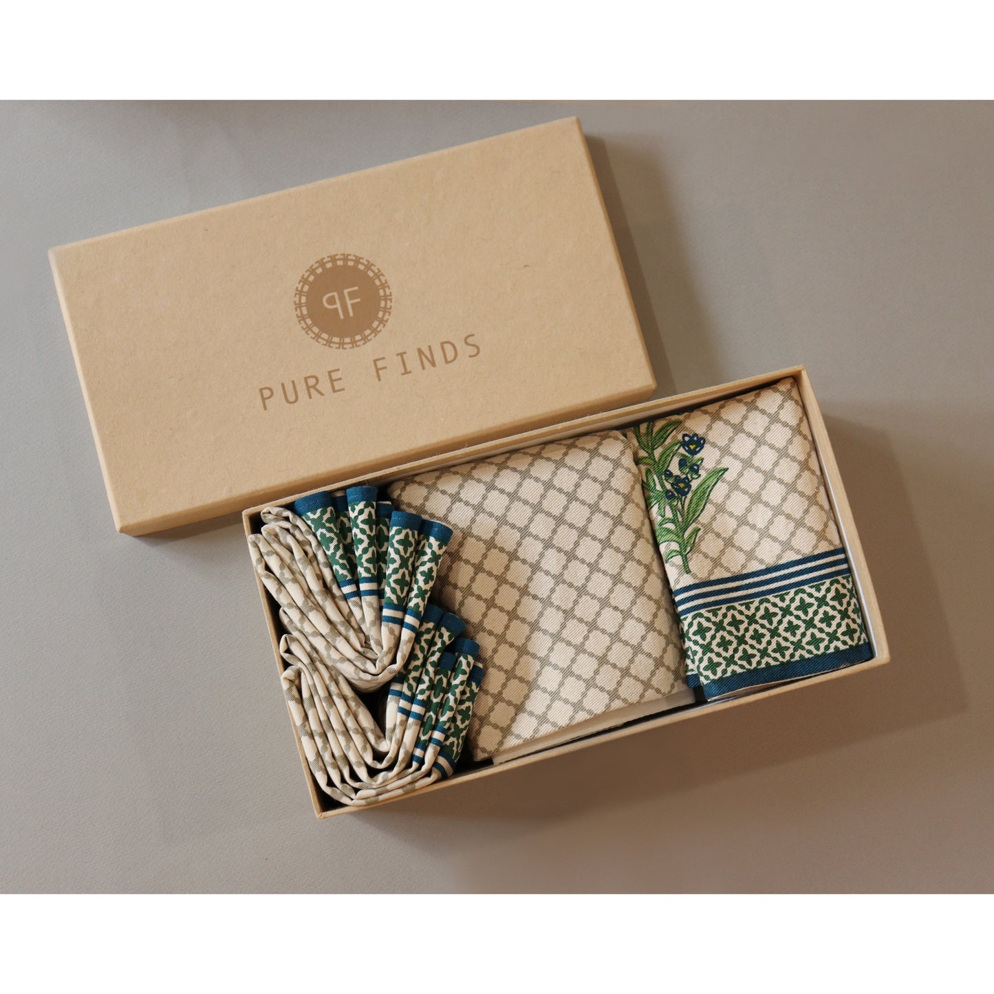 Gift Box with Suki Tableware Set