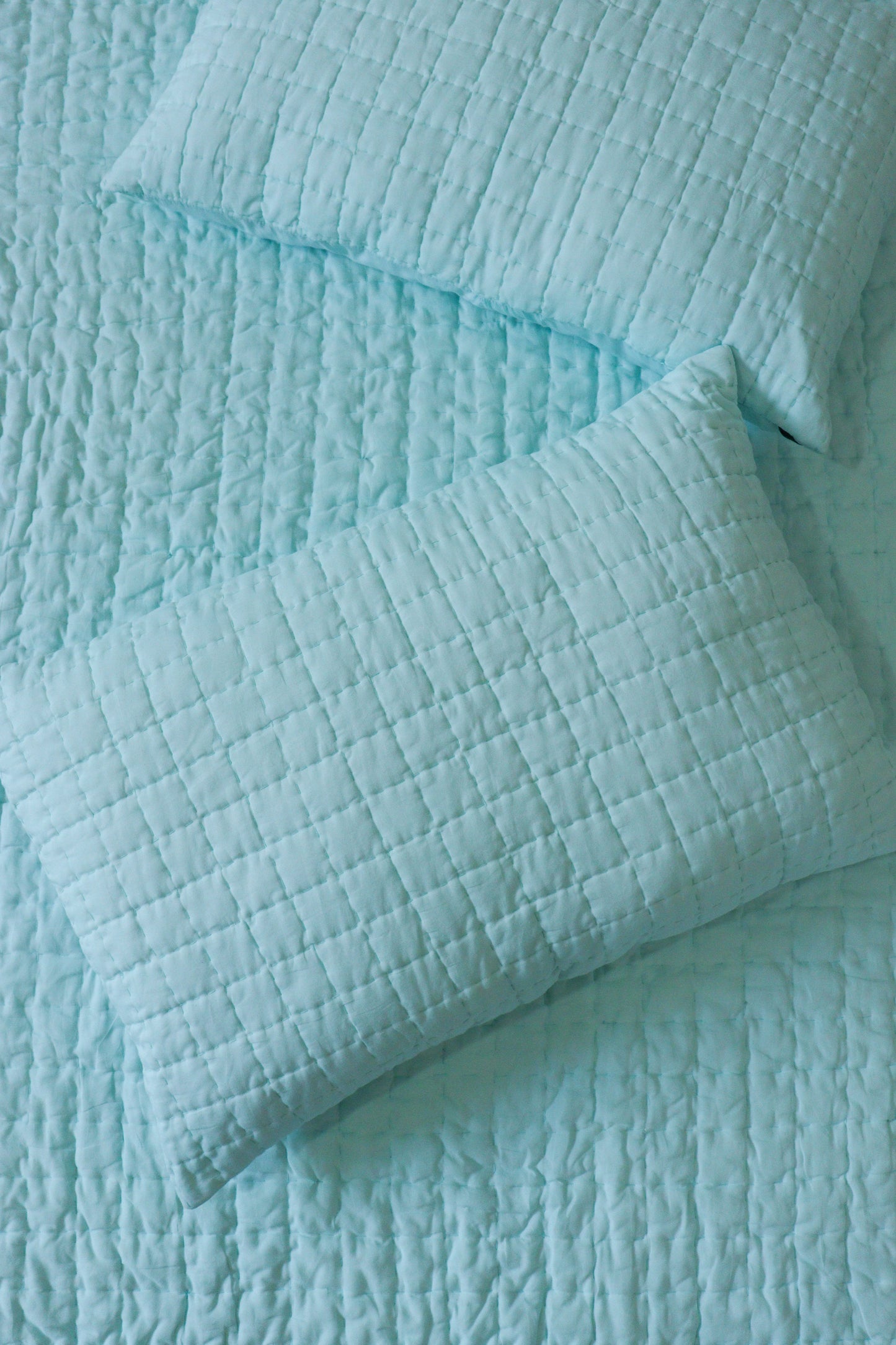 Checkered Cotton Quilt With Pillow Cover