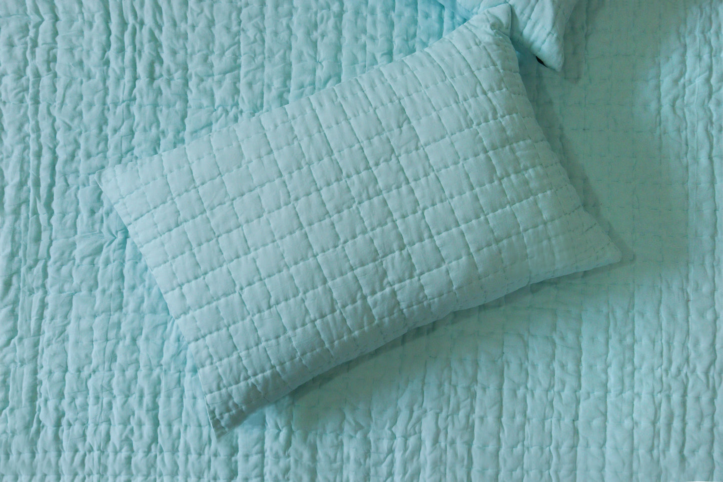Checkered Cotton Quilt With Pillow Cover