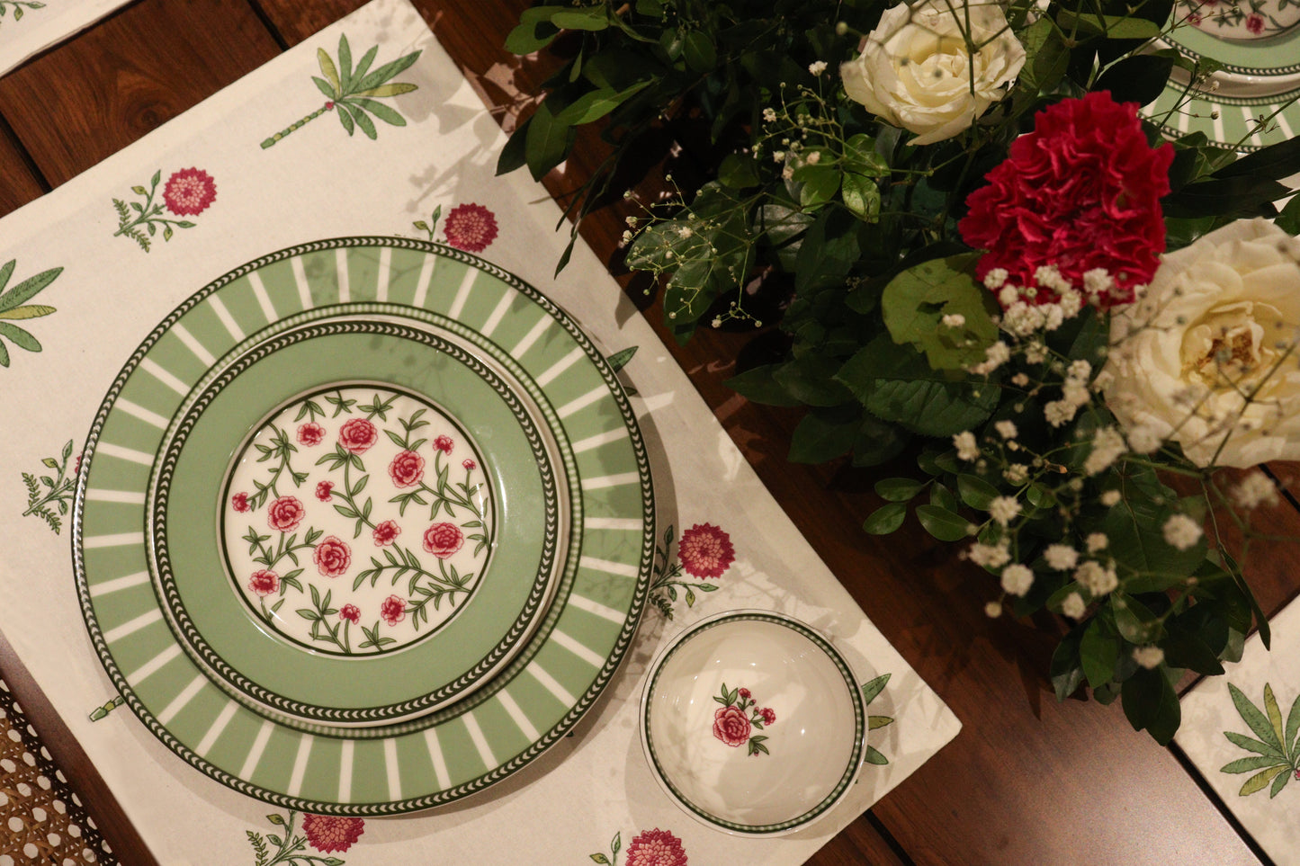 Guldasta Dinner Plate Set