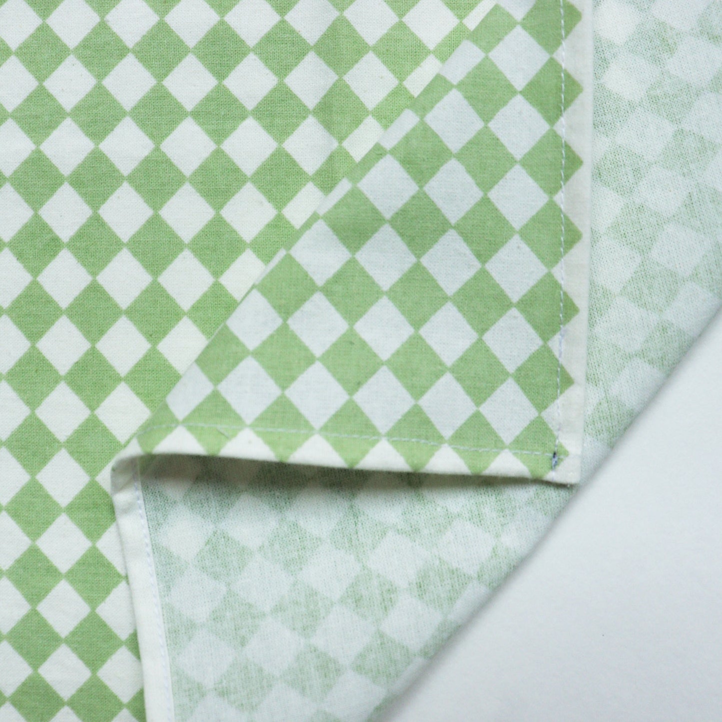 Checkered Napkin Set