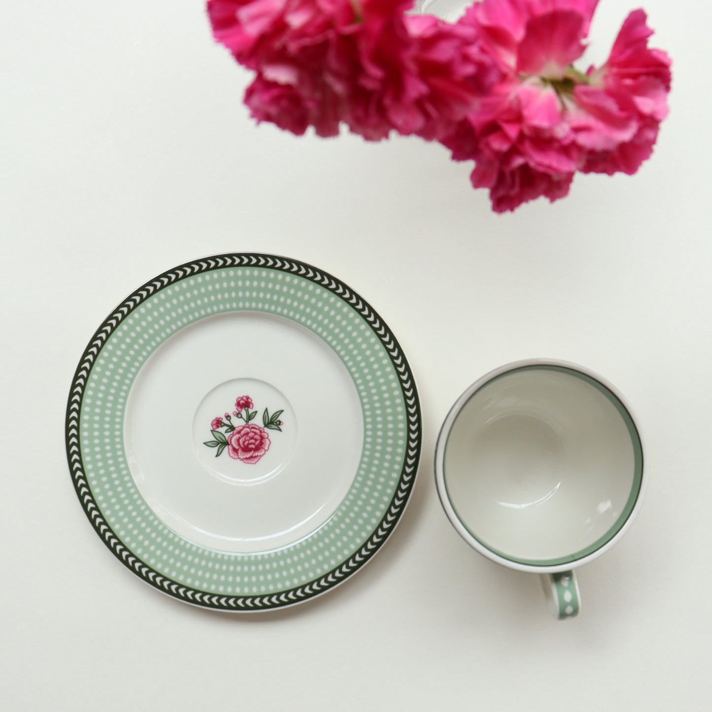 Guldasta Tea Cup & Saucer Set