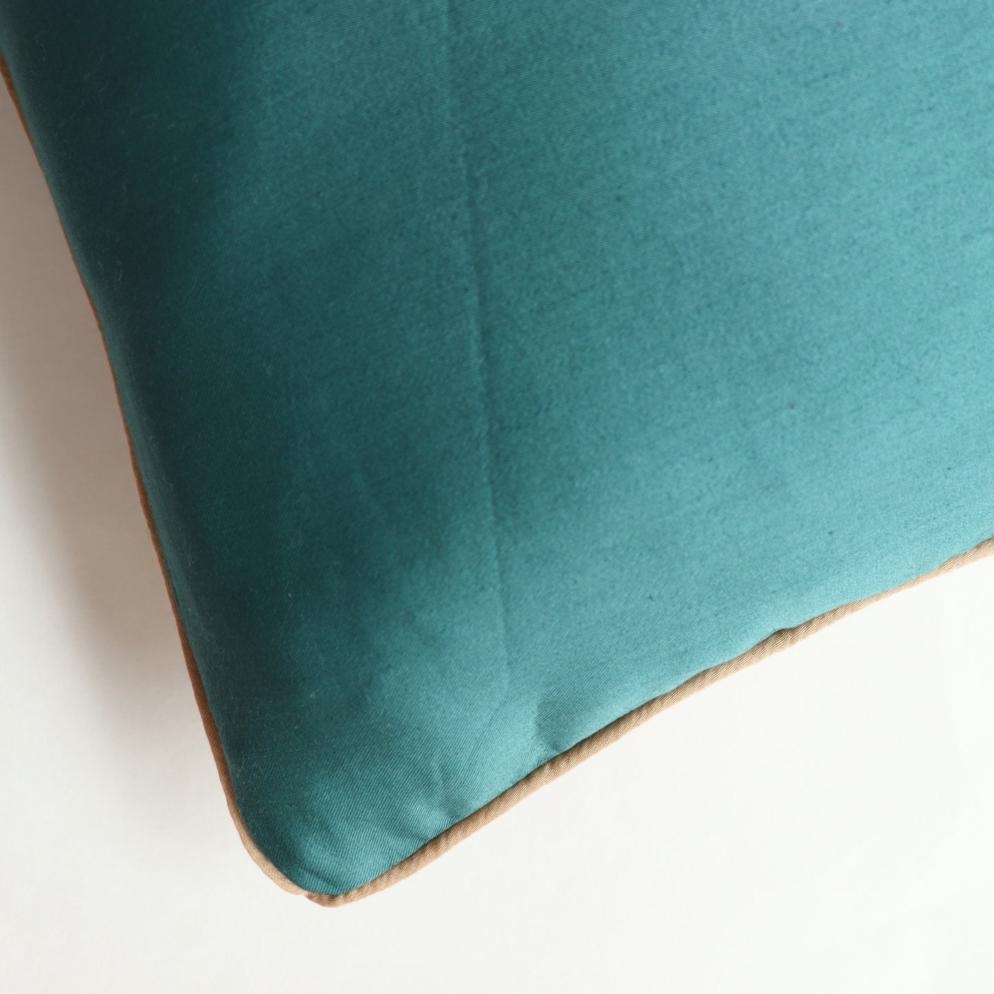 Varya Silk Cushion