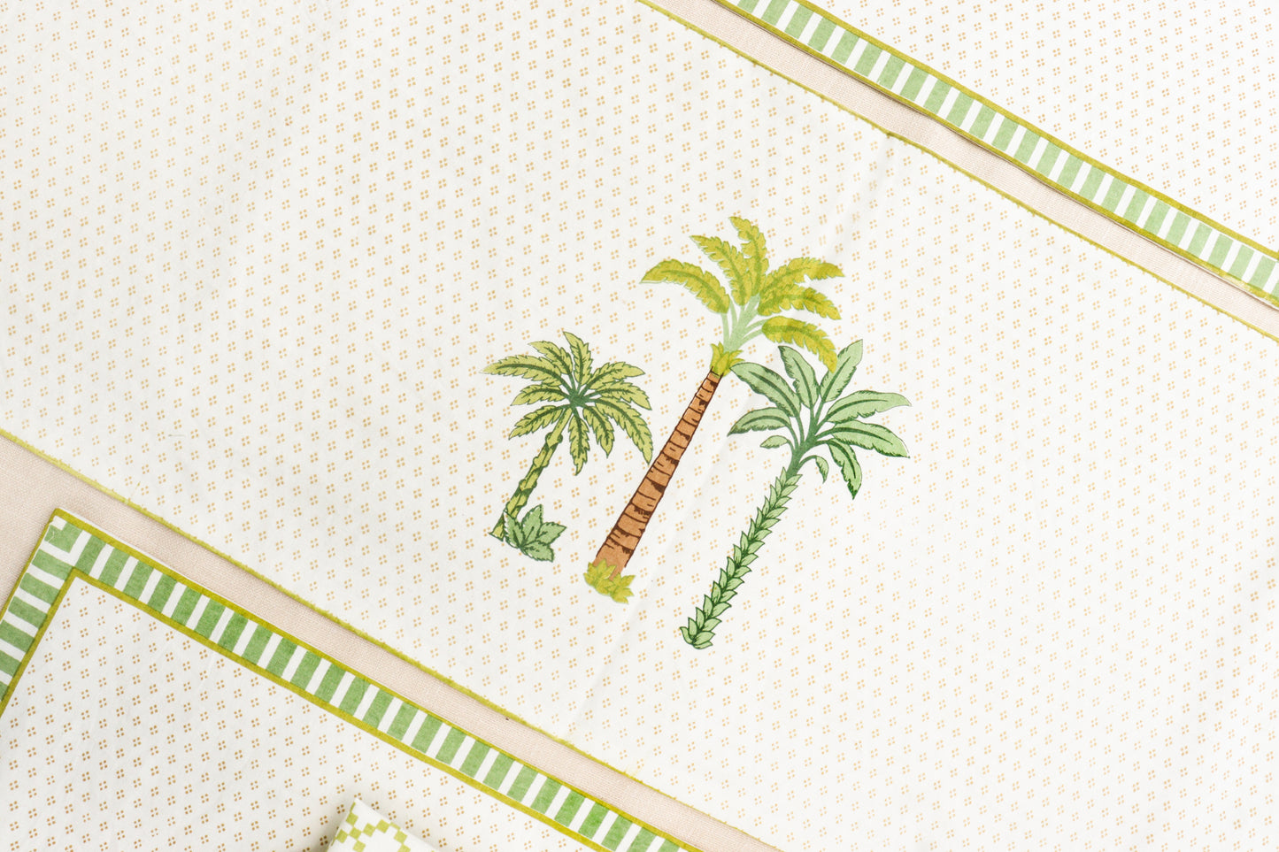 Palm Grove Table Runner