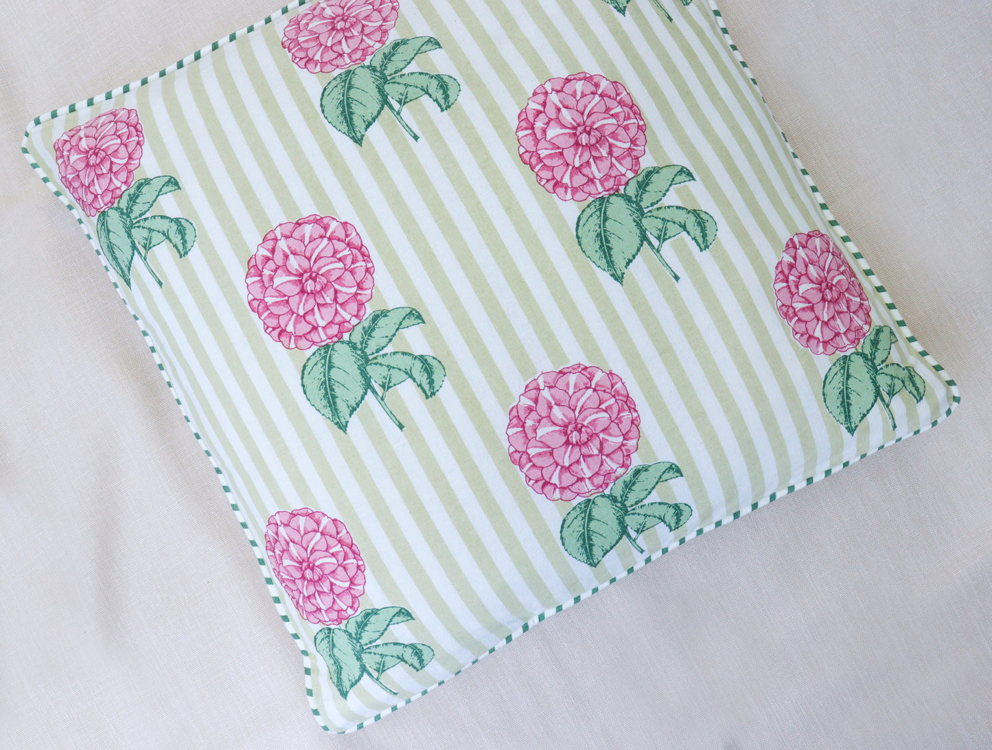 Dahlia Cushion Cover