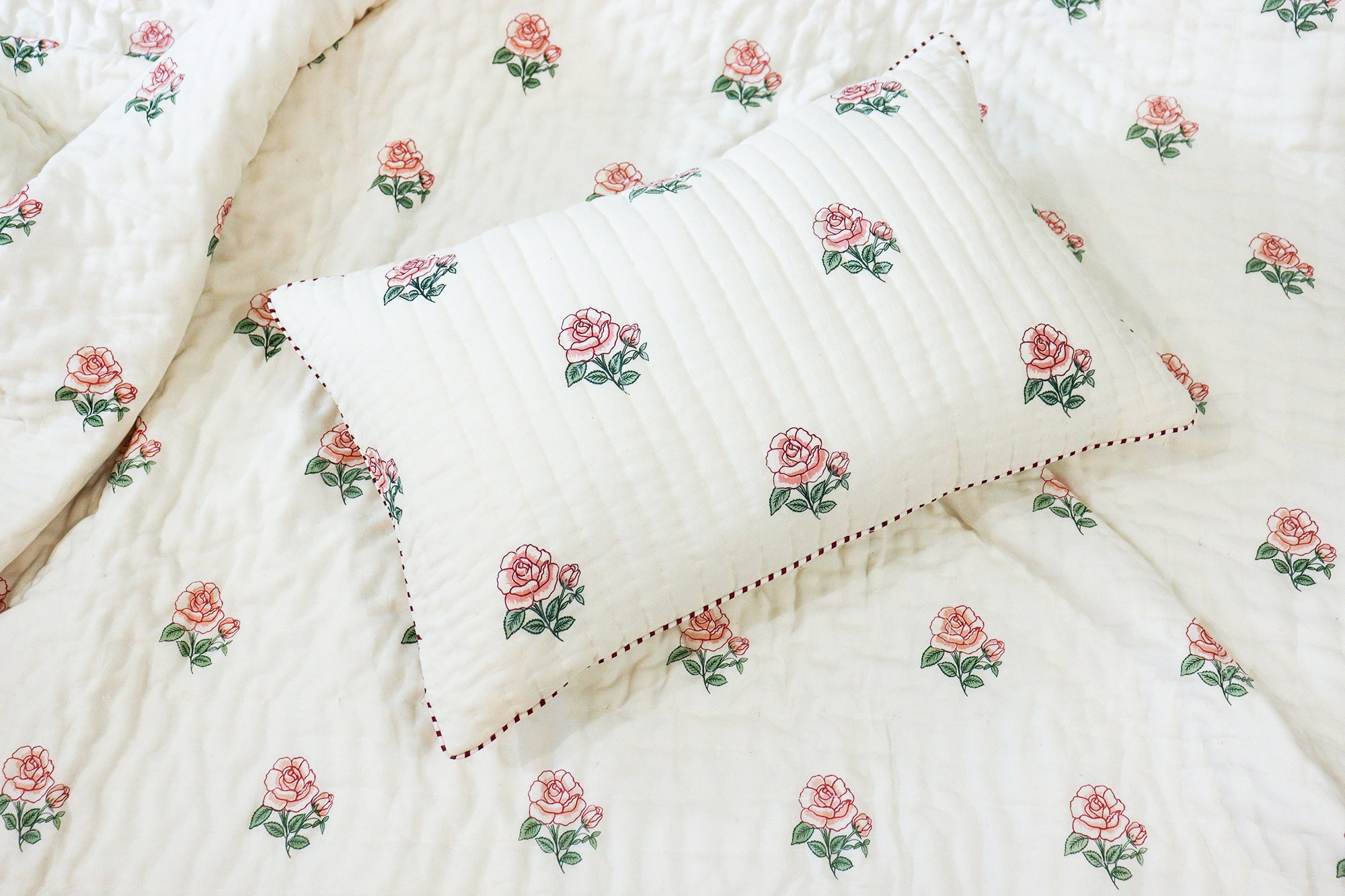 Soothing Rose Summer Cotton Quilt