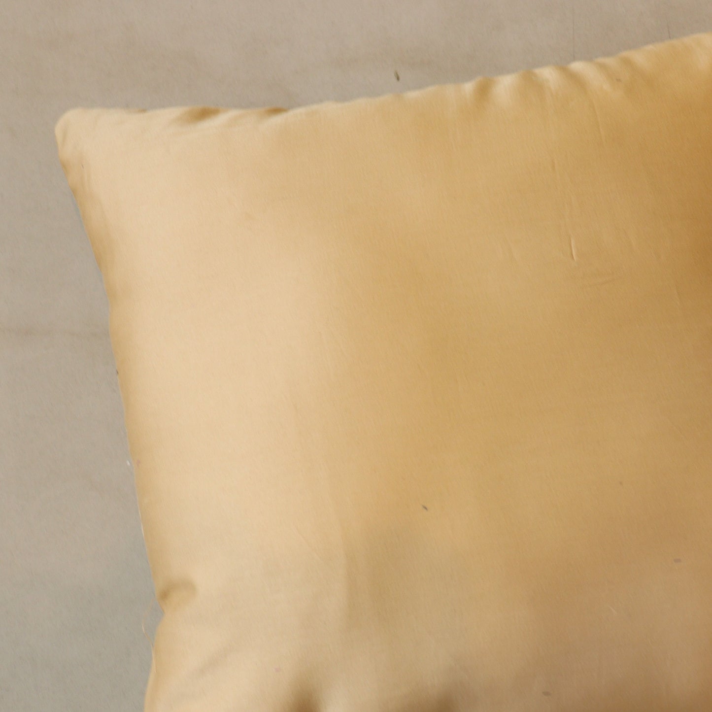 Textured Cushion Cover (Golden)